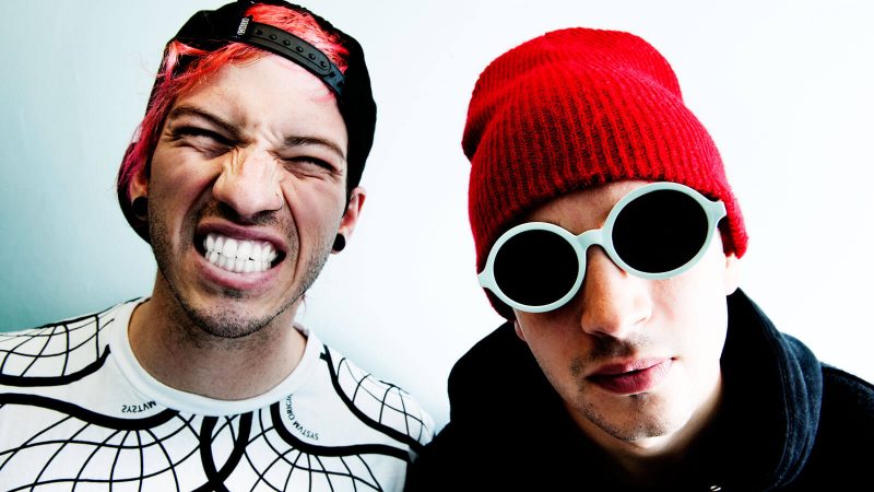 five-reasons-you-should-be-listening-to-twenty-one-pilots-01-e1464665976566