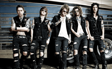 Asking-Alexandria-w-Danny