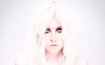 The-Pretty-Reckless-Who-You-Selling-For-2016-Alterntate-1