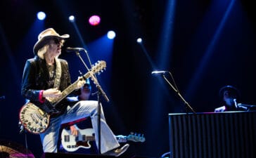 The Waterboys Announce New Album Entitled ‘Life, Death And Dennis Hopper’