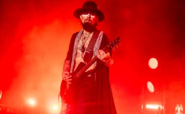 Dave Navarro Marries Vanessa DuBasso in Gothic- Inspired Wedding