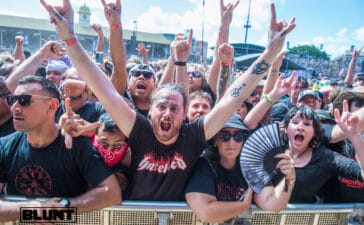 Blunt Knotfest Crowd