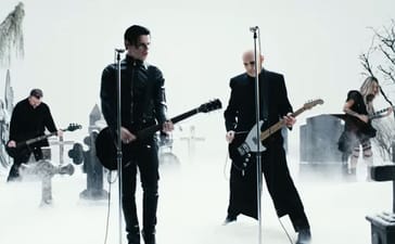 Yungblud | The Smashing Pumpkins | Photo - YouTube