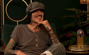 Tommy Lee shut up and play drums