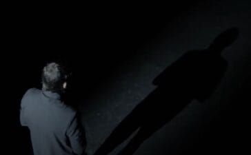 Deftones - My Mind Is A Mountain Video