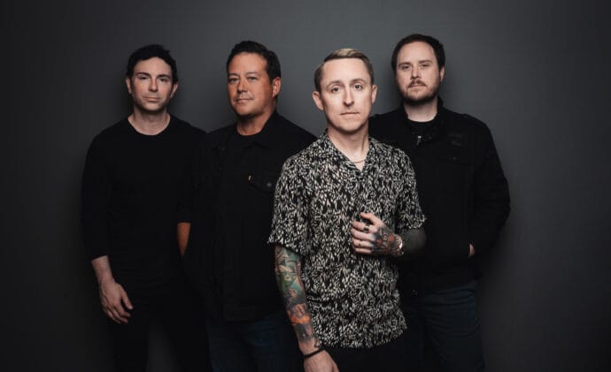 Yellowcard Announce Australian Tour joined by Motion City Soundtrack and Plain White T's.