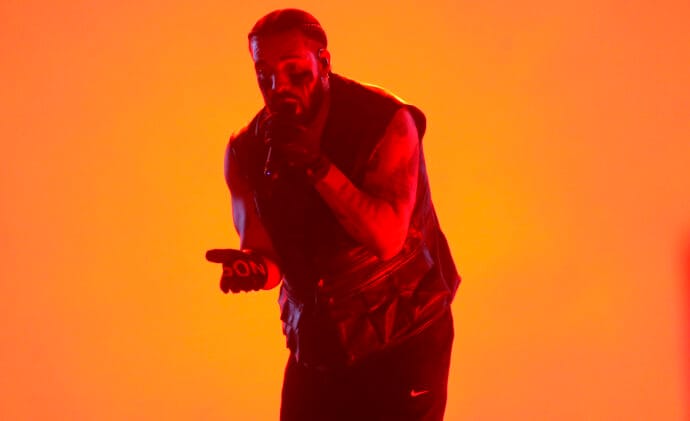 Drake’s Sydney Show Looked Less Like a Concert and More Like a GoFundMe Convention