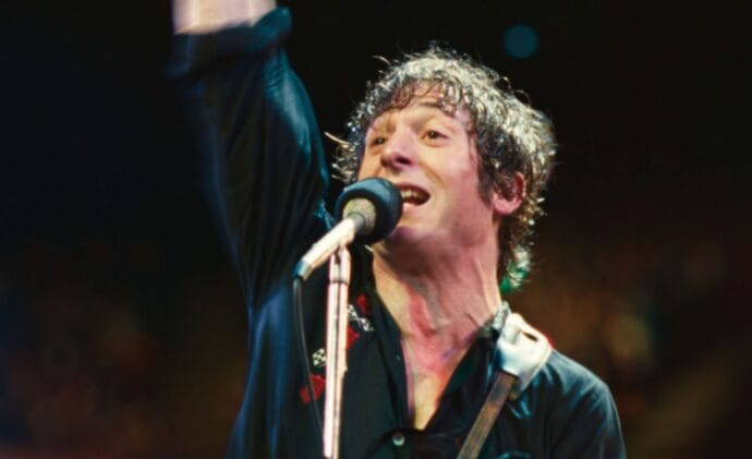 Jeremy Allen White Channels Springsteen in Deliver Me From Nowhere Biopic Trailer