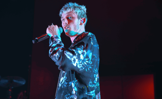 Machine Gun Kelly Claims He Might Be Part Alien