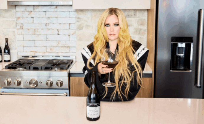 Avril Lavigne Announces ‘Complicated’ Wine Collab With Banshee