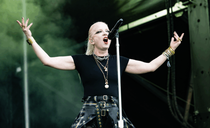 Shirley Manson performing with Garbage.