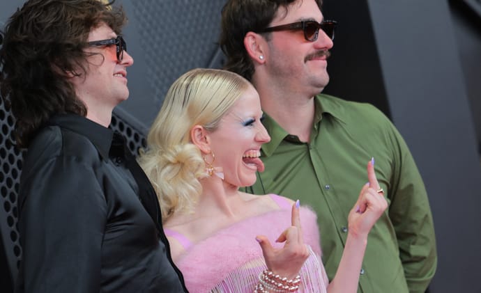 Amyl and the Sniffers