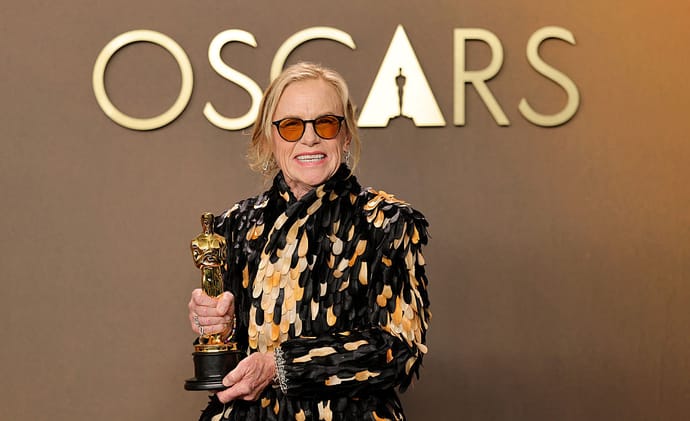 Amy Madigan Weapons Oscar