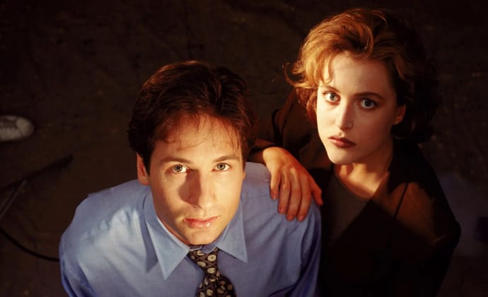 David Duchovny and Gillian Anderson in The X-Files