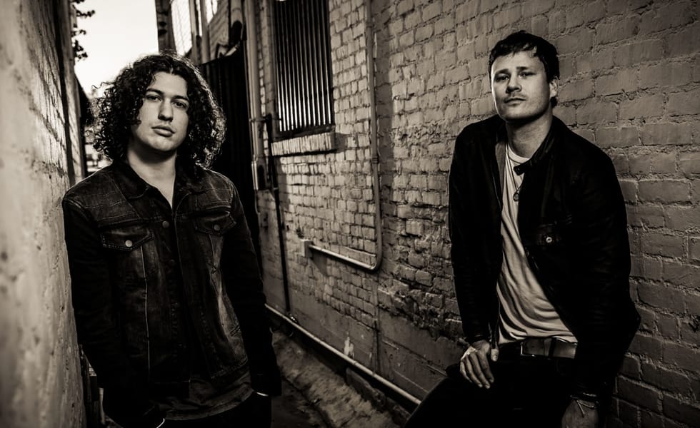 Angels & Airwaves: Walking On A Dream