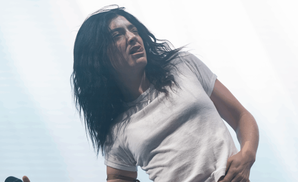 Lorde Crashes Glastonbury with Surprise Woodsies Set