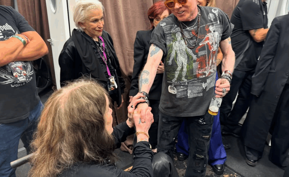Ozzy Meets Axl for the First Time at Sabbath’s Final Show