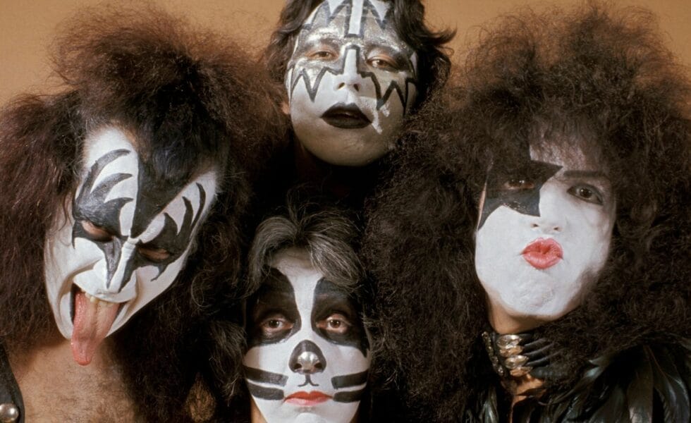 Gene Simmons, Paul Stanley & Peter Criss Pay Tribute To KISS Co-Founder Ace Frehley