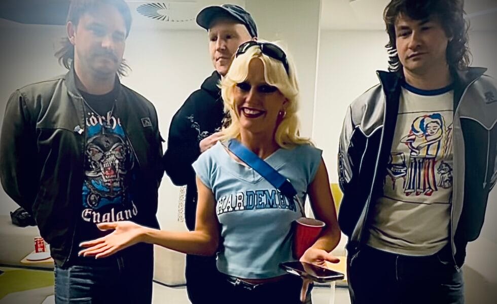 Amyl and the Sniffers