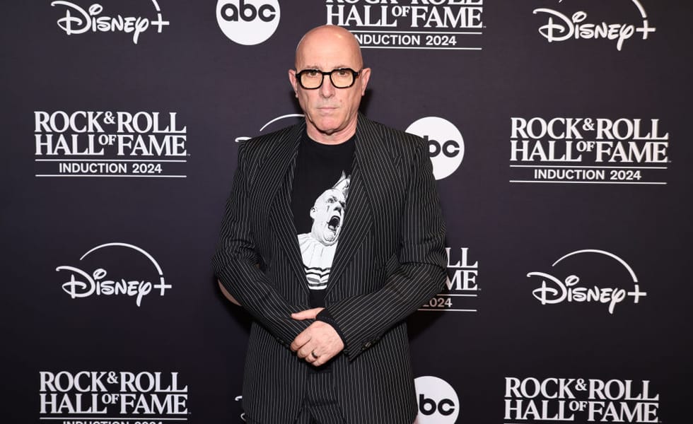 Maynard James Keenan calls TOOL 4° a stupid song