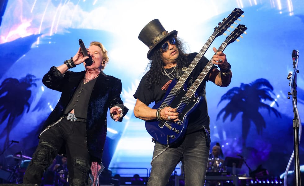 Guns N Roses Black Leather live