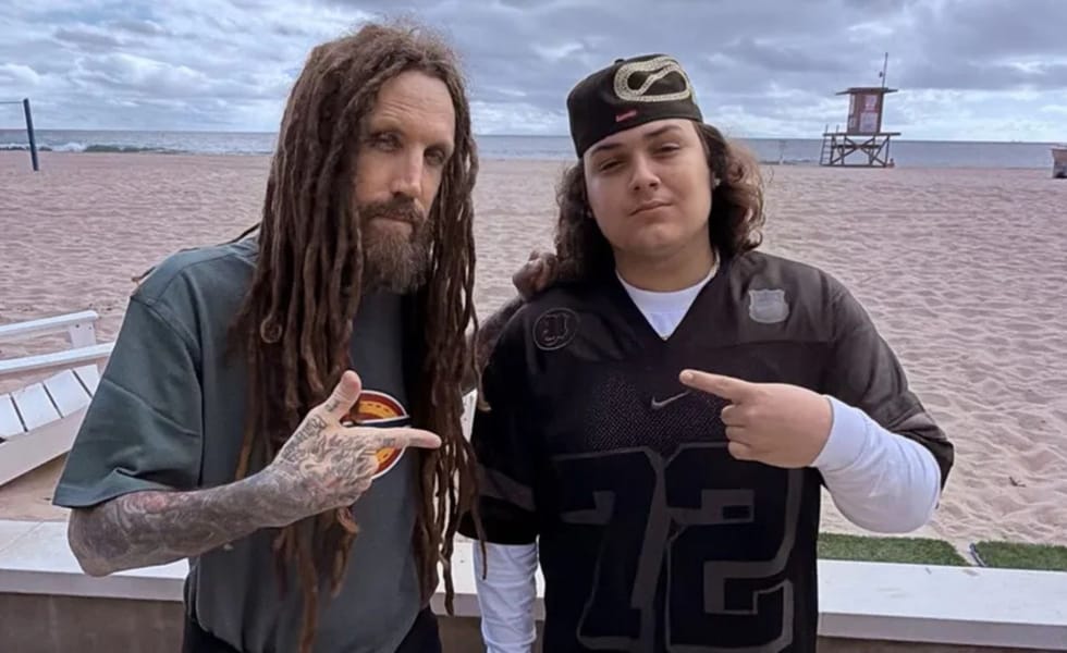 Korn Head Welch Deftones