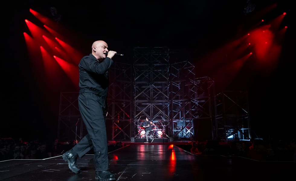 David Draiman of Disturbed performs in Detroit on March 10, 2025. Photo: Scott Legato/Getty Images