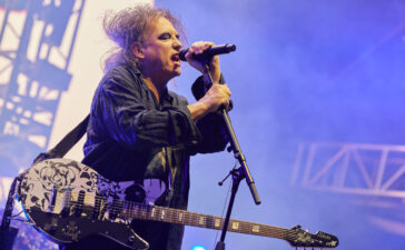 The Cure's Robert Smith Has Written a Christmas Single