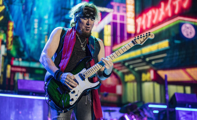 Iron Maiden’s Manager to Phone Filming Fans: “Enjoy Your Sore Arm”