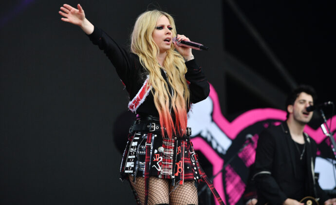 Avril Lavigne to Play Vans Warped Tour for the First Time Ever.