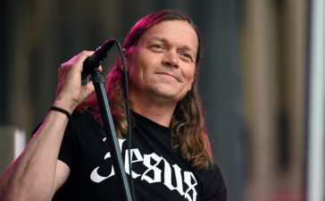 3 Doors Down Frontman Brad Arnold Diagnosed With Stage Four Cancer