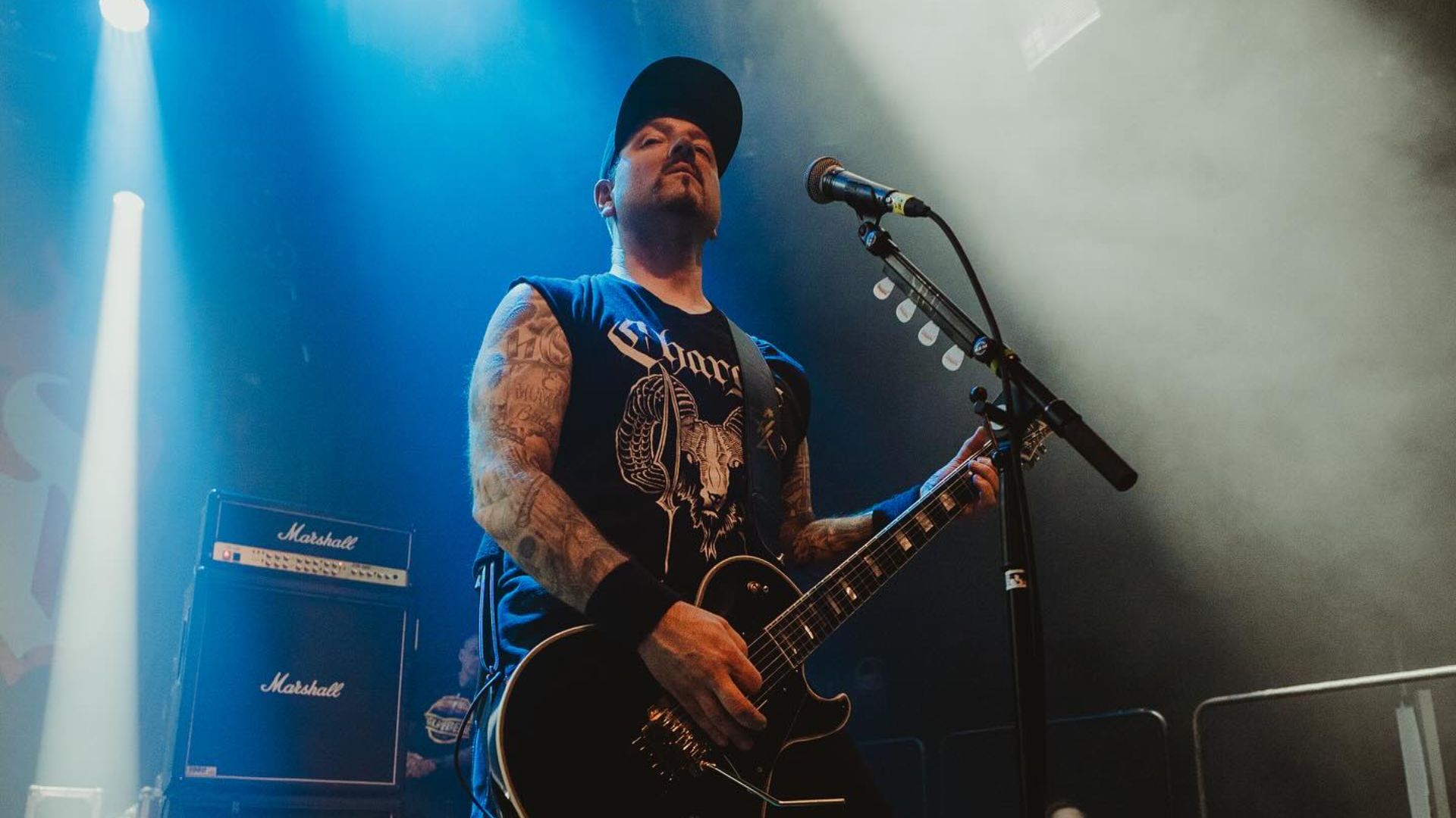 Hatebreed Guitarist Wayne Lozinak Pauses Touring Following Benign Brain Tumour Diagnosis – Shadows Fall's Matt Bachand to Fill In