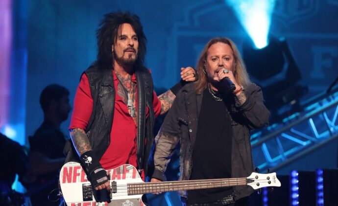 Mötley Crüe's Nikki Sixx Says He’s 'Proud' of Vince Neil’s Return After Stroke: 'Your Health Is Everything'