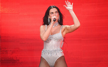 Dua Lipa | Photo by Charles McQuillan (Getty Images)