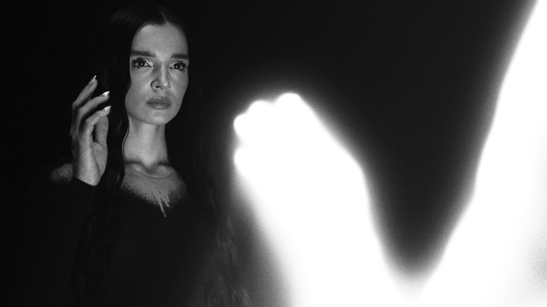 Poppy Visualiser Poppy Shares New Single And Visualiser 'Guardian' From Her New Album ...