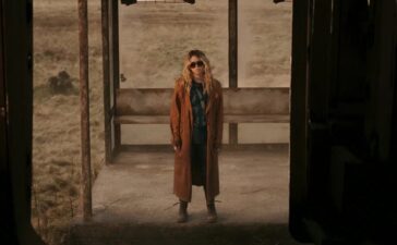 Supergirl IMAGE: Warner