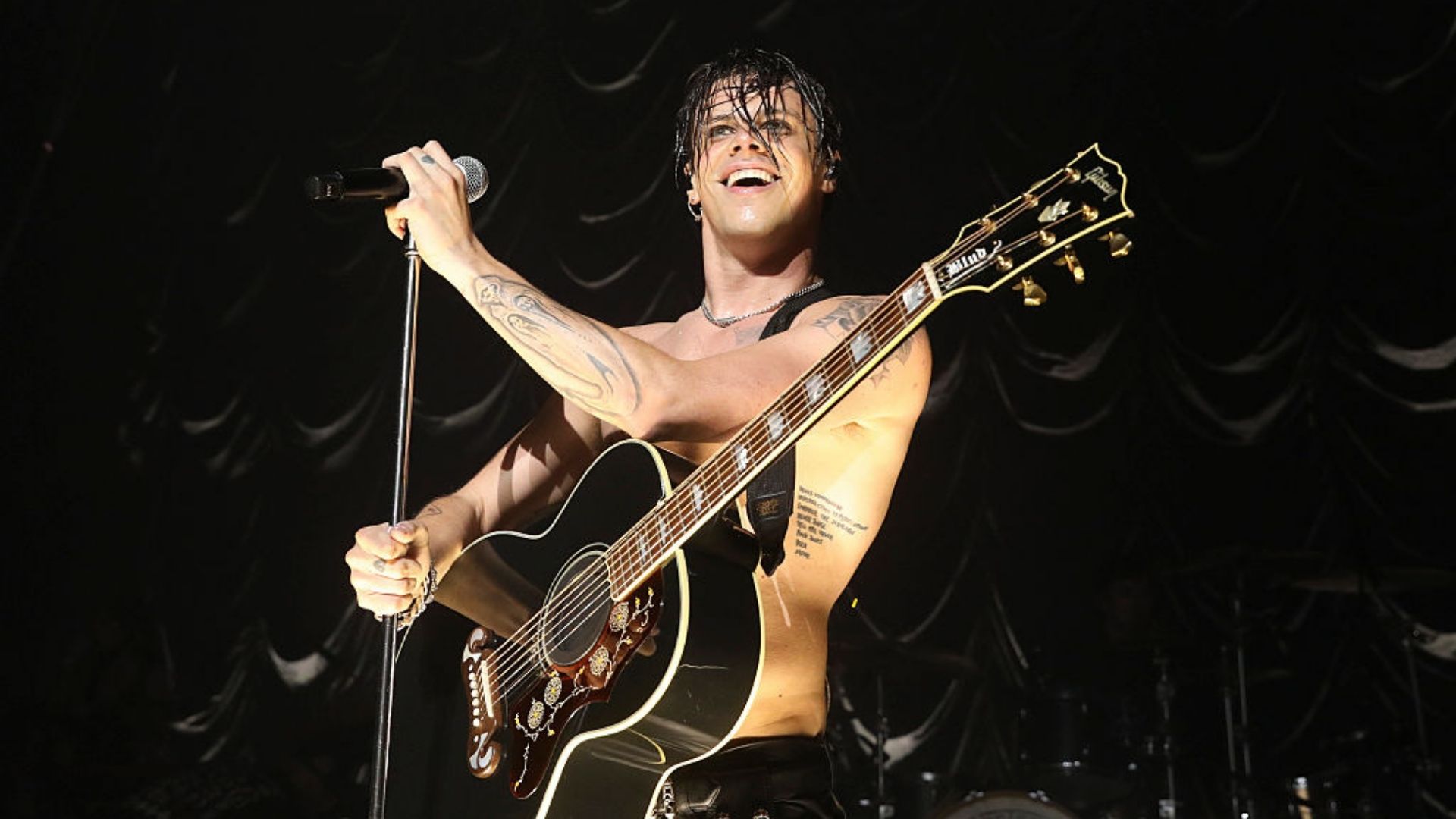 Yungblud Adelaide Tour: Set Times, Tickets, Setlist & More